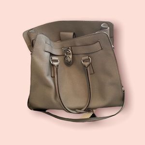‼️FINAL PRICE‼️ Authentic Michael Kors Hamilton - Large Pearl Grey Tote